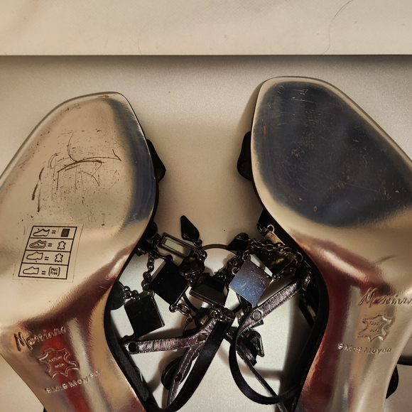 Marciano black strappy  heels - Picture 6 of 7